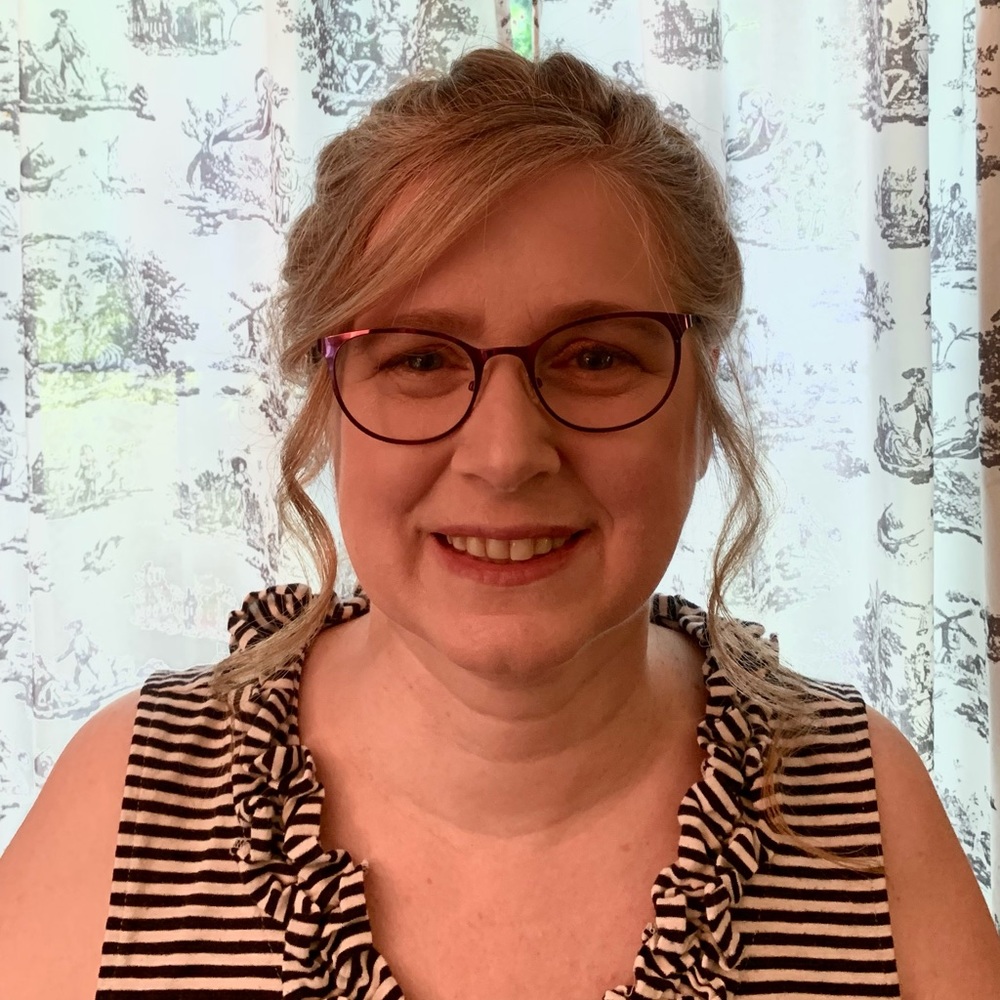 Meet your Posher, J.S. 5-Star Poshmark Ambassador